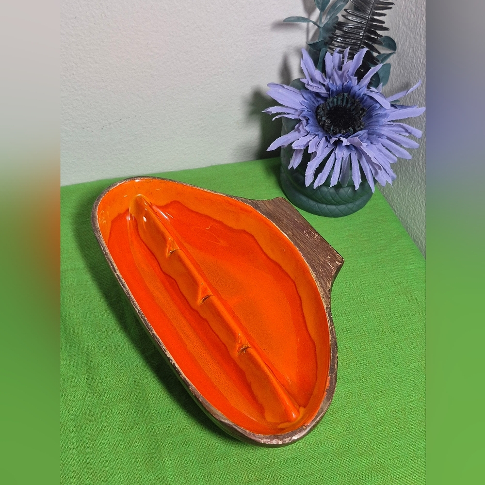 Vintage MCM Atomic Ceramic Glazed 3-Slot Ashtray - Picture 8 of 12